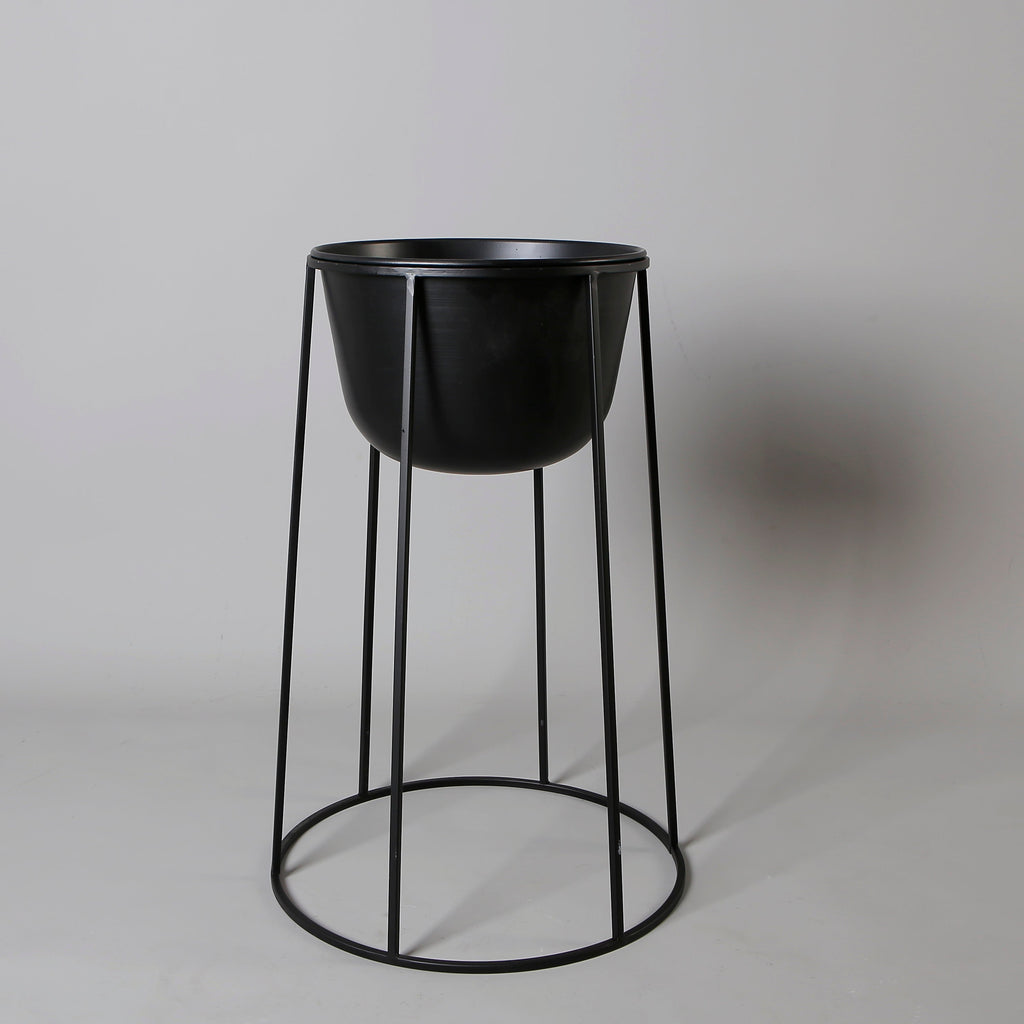 Fazel Black Raised Metal Pot Planter 2’
