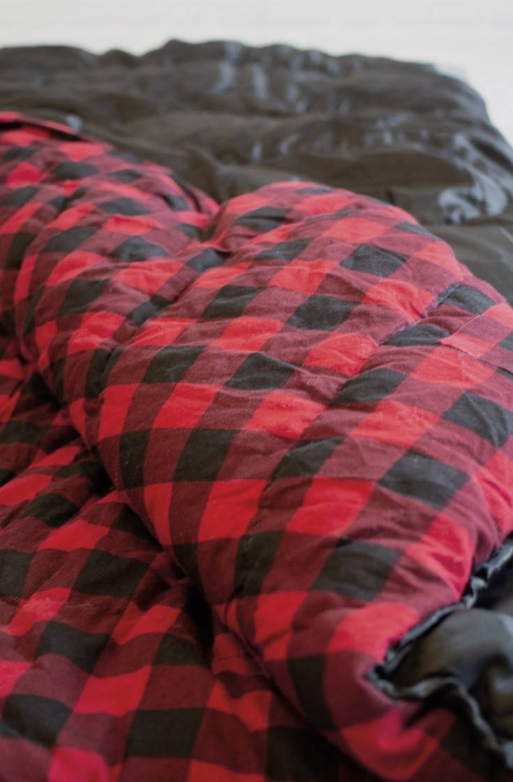 Athabasca Sleeping Bag #800 - Black/Red