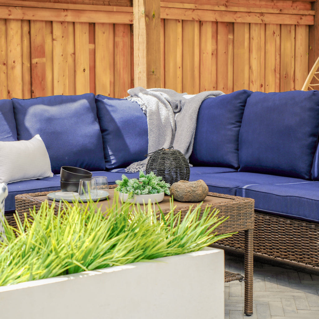 Cambridge 4-Piece Sectional Set With Coffee Table