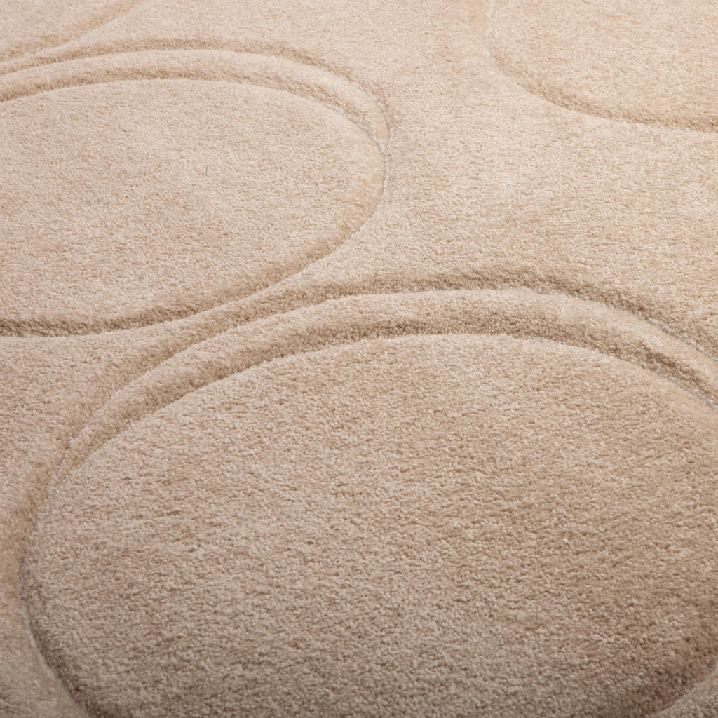 Dot Carpet