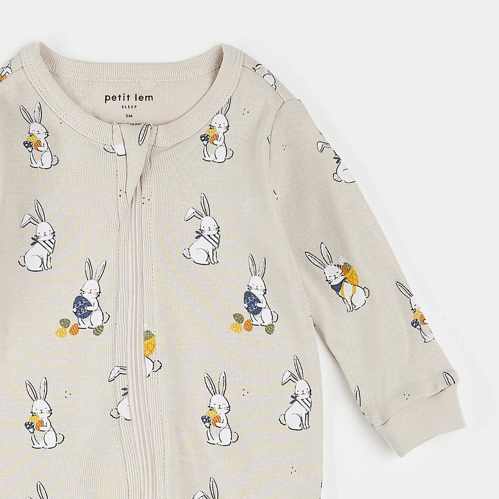 Egg Hunt Print on Crème Sleeper | Petit Lem