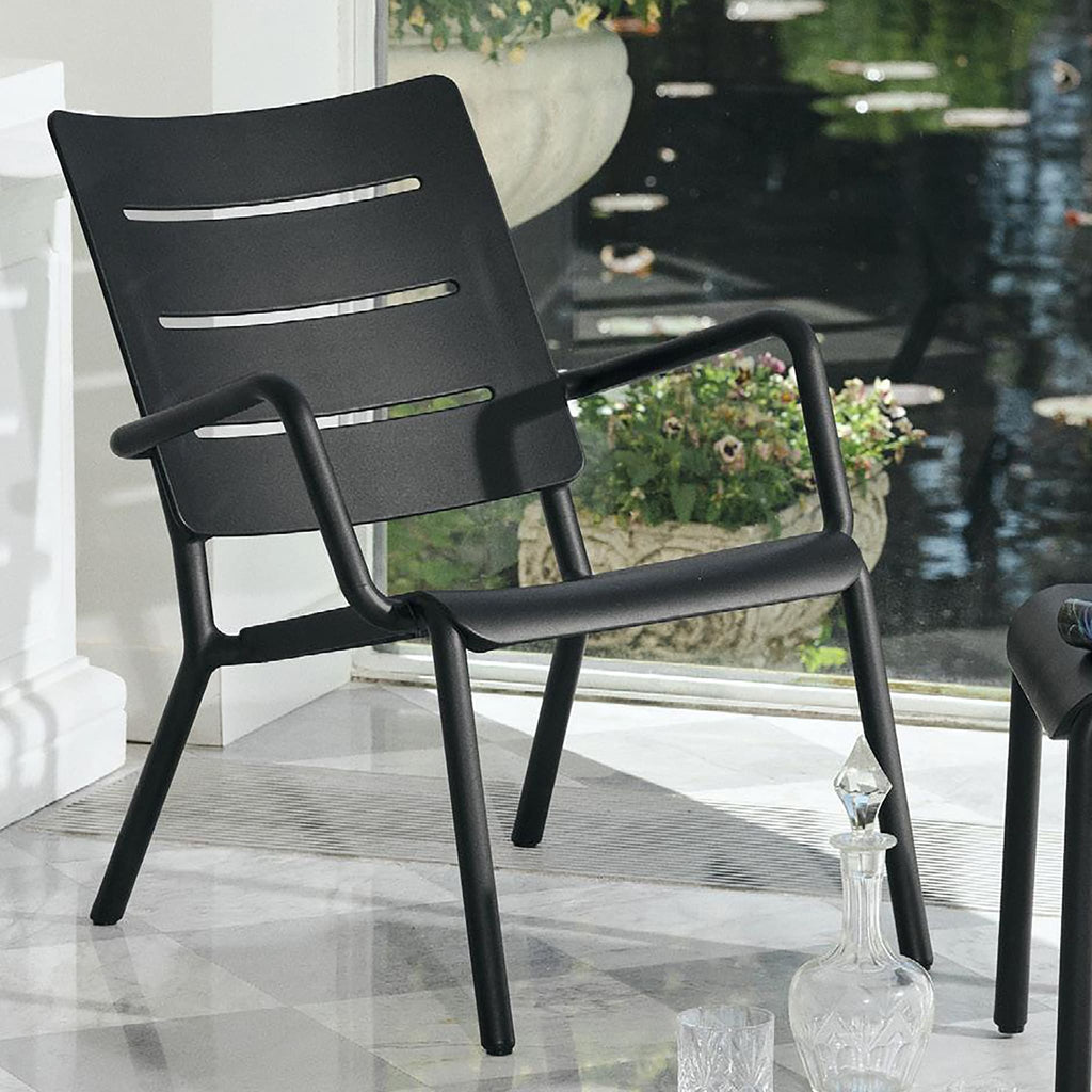 OUTO Lounge Chair<br> Indoor & Outdoor Use