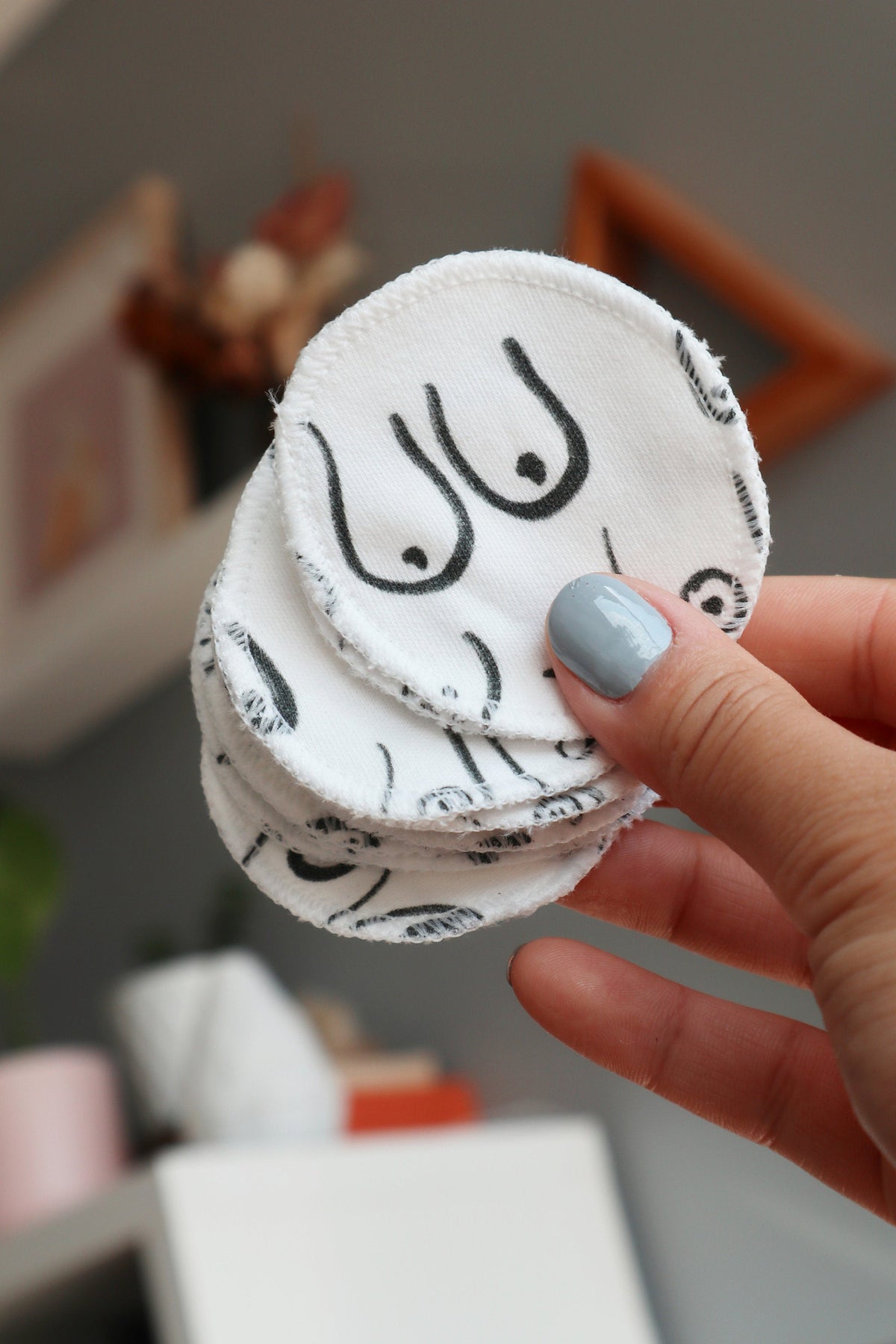 Cotton Rounds - Woman Series (White)