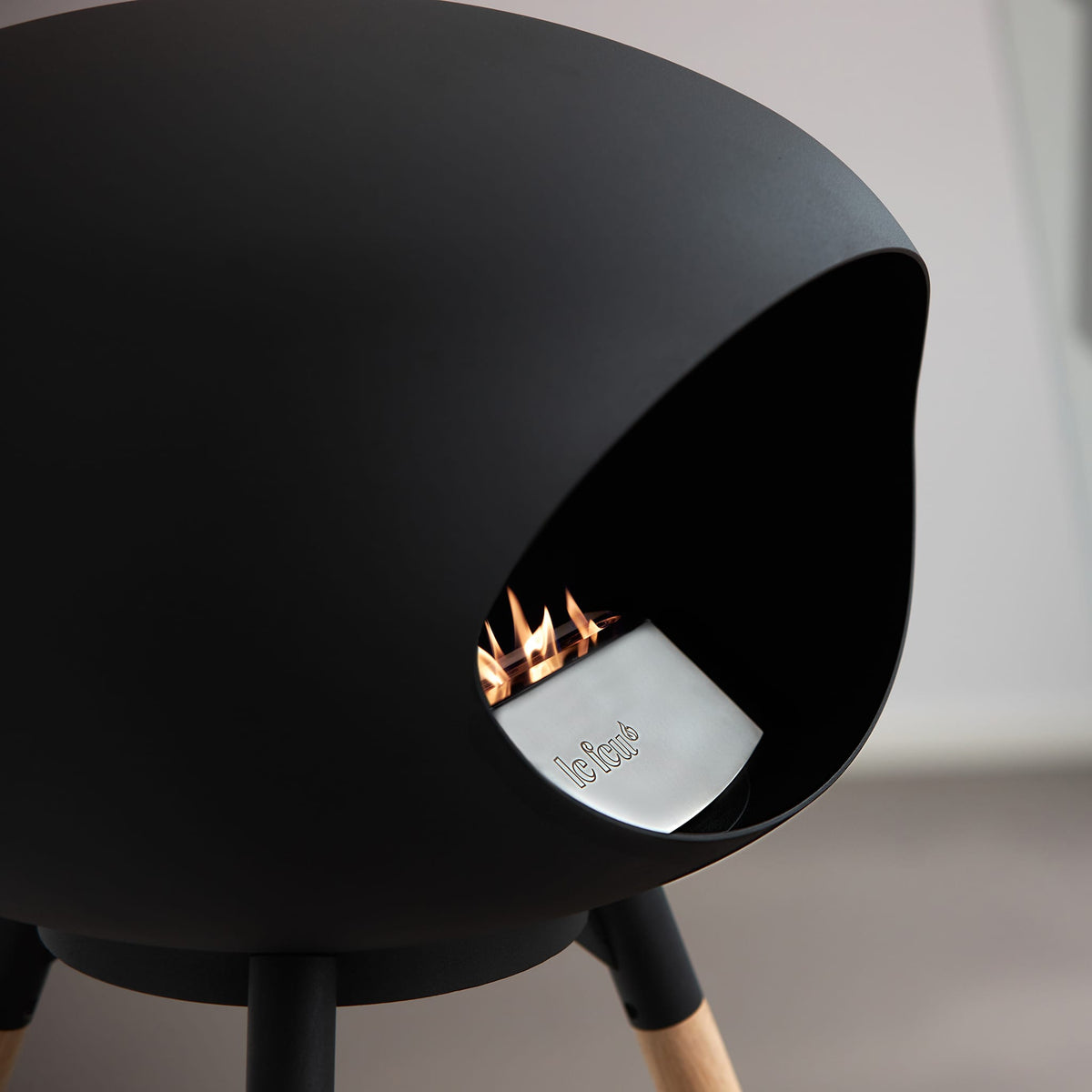 Le Feu Ground High Dome <br>Black