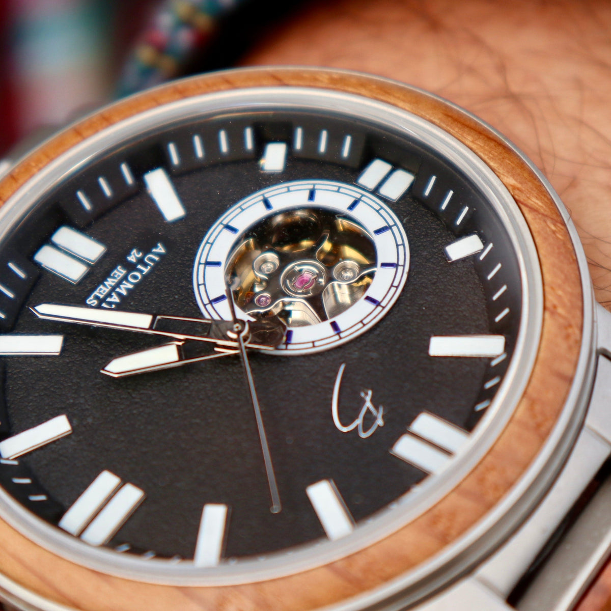 Montre Copernic en bois de baril de whisky recyclé